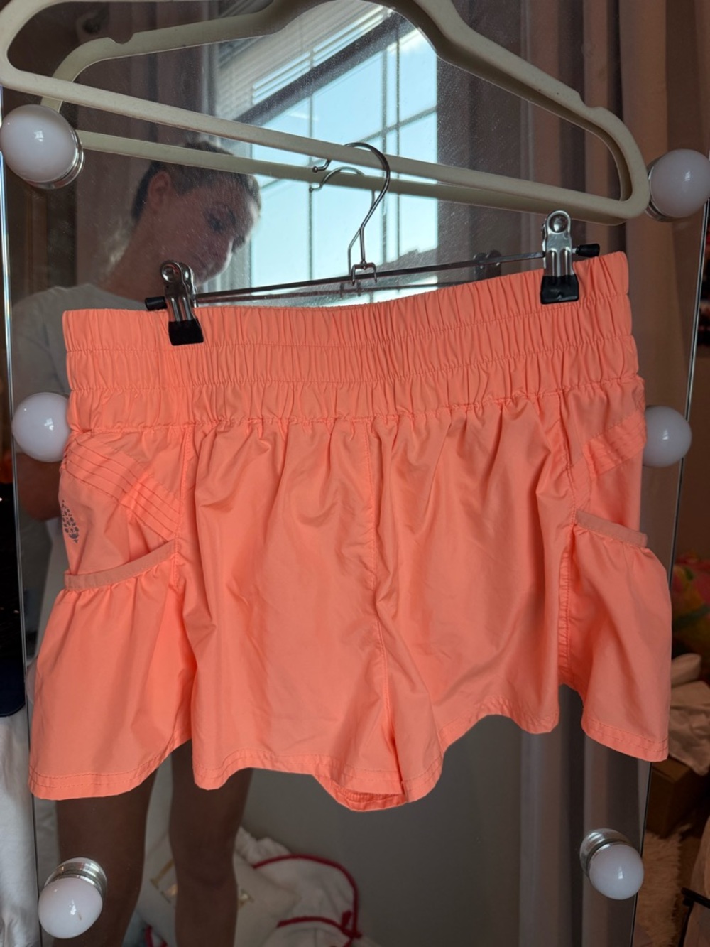 Lightweight Peach Cargo Pocket Women’s Shorts